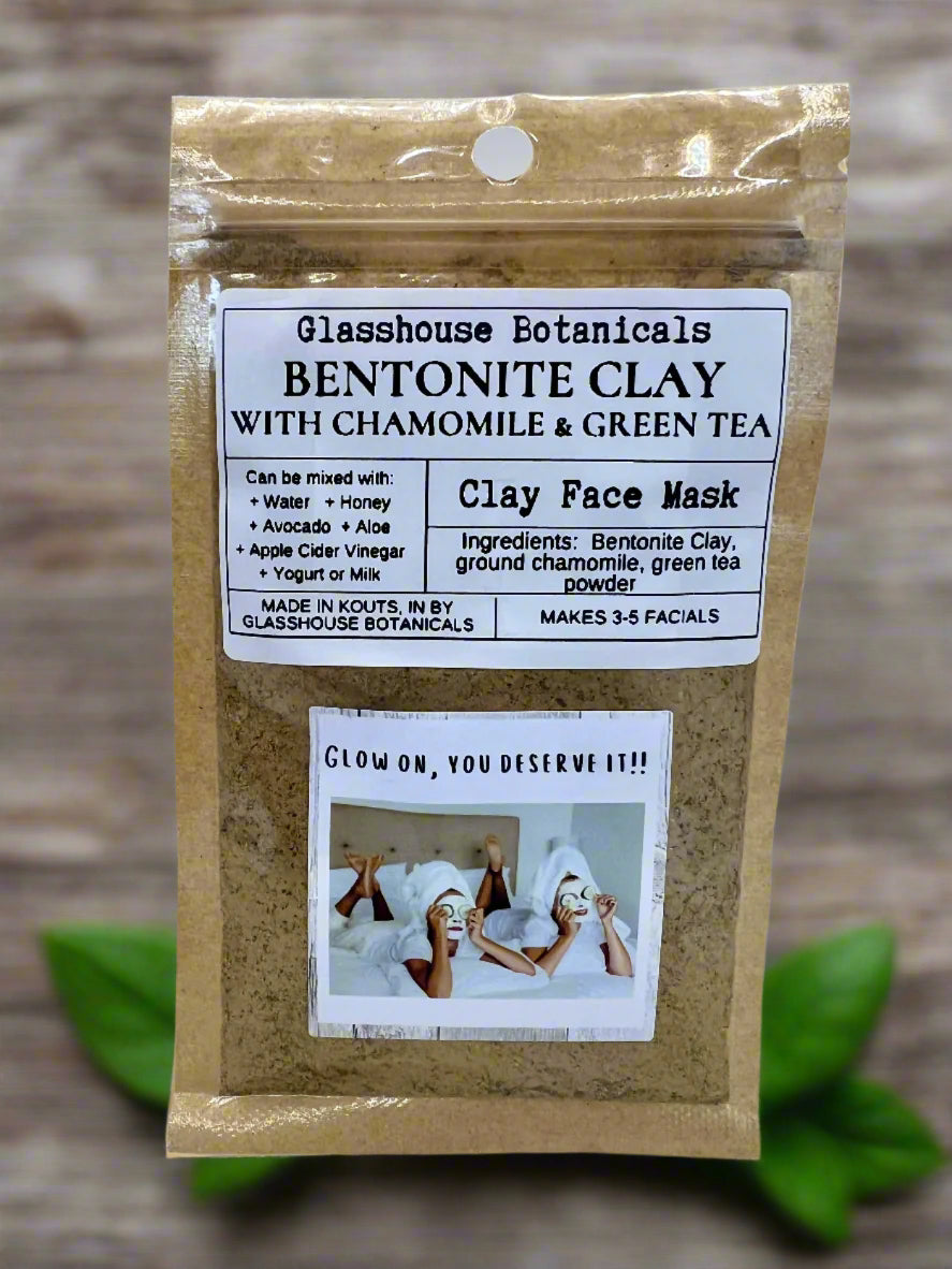 Facial | Bentonite Clay Face Mask With Chamomile & Green Tea